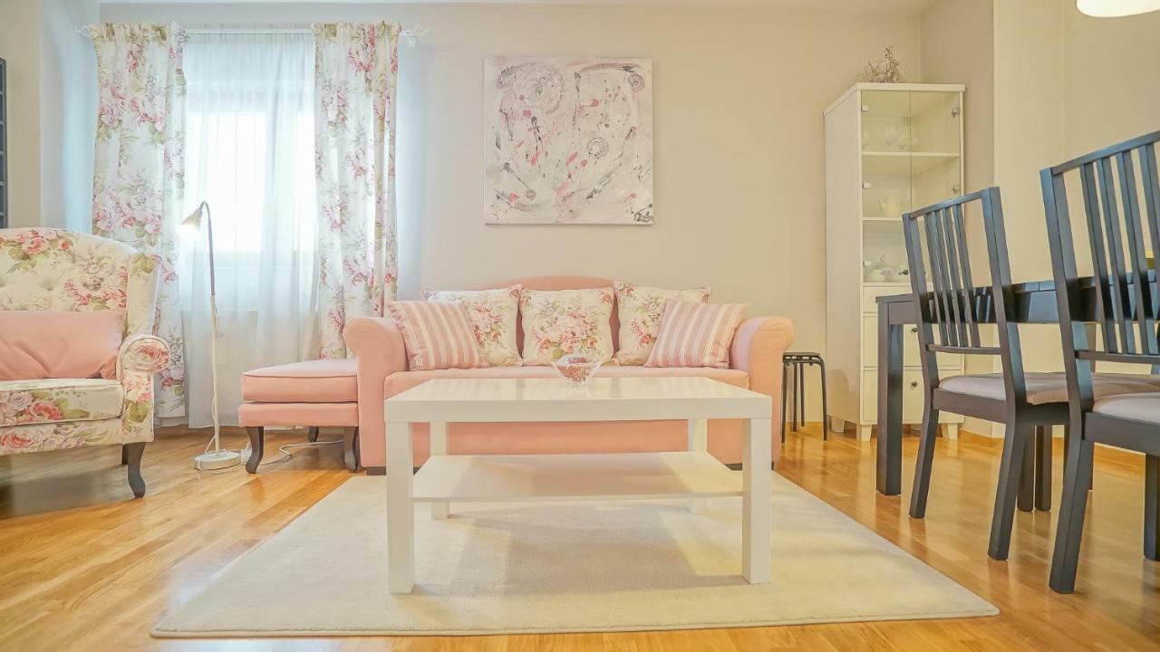 Cn2I Luxury Accommodation/Privilegio8 Brasov Bagian luar foto